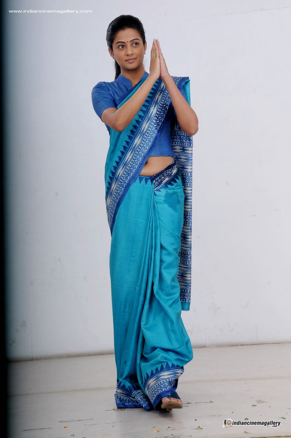 prettiest girls tits and pussy navel saree xx x